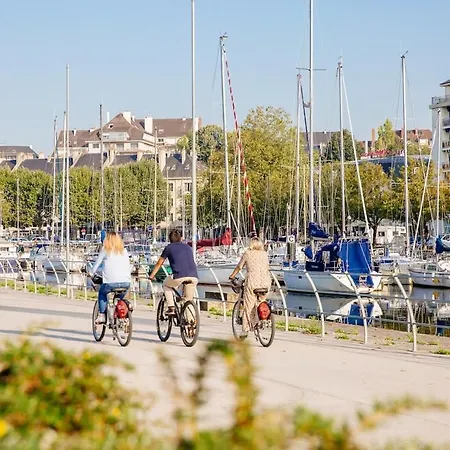 Bleu アパート